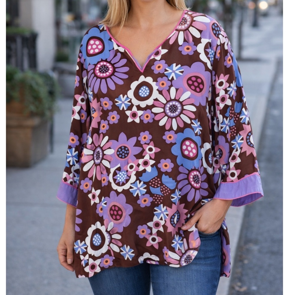 Bob Mackie Vintage 100 % Silk Retro Top